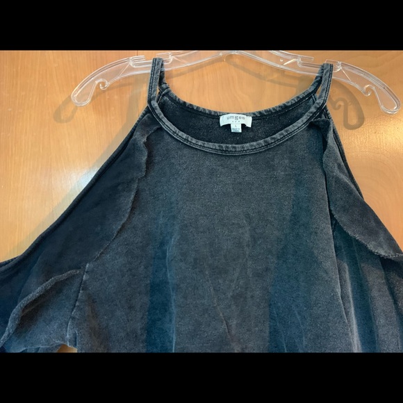 Umgee cold shoulder sweatshirt - Picture 5 of 5